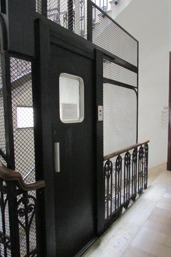 Guesthouse City Center Bari Exterior foto